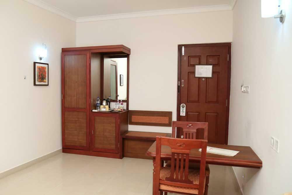 Kallada Hotels Thrissur Экстерьер фото